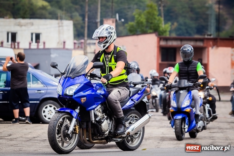 Zdjęcie w galerii na portalu naszraciborz.pl: Parada ulicami miasta w ramach zlotu motocyklowego w Pszowie wiadomości z regionu