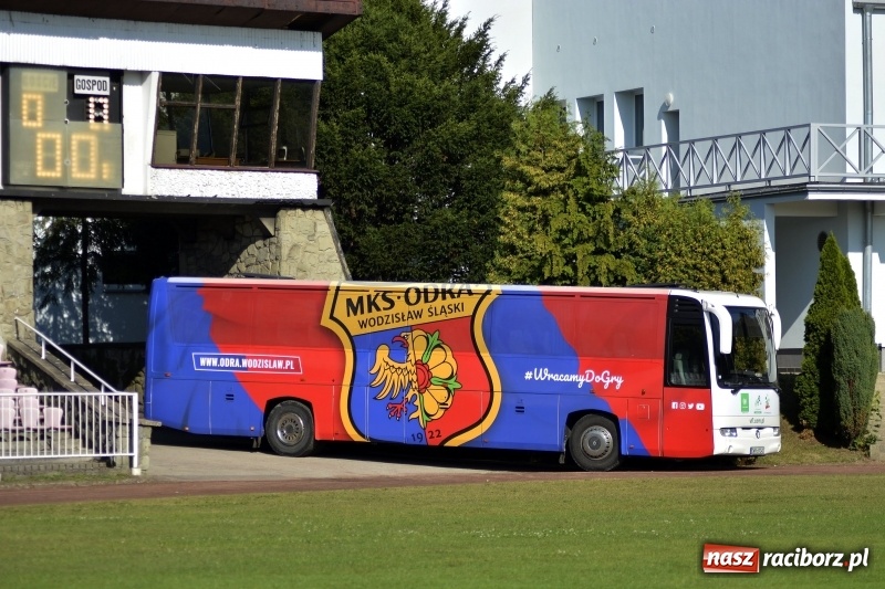 Zdjęcie w galerii na portalu naszraciborz.pl: Ruszył piłkarski sezon 2018/2019. Patryk Dudziński katem Krzyżanowic wiadomości z regionu