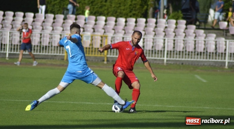 Zdjęcie w galerii na portalu naszraciborz.pl: Ruszył piłkarski sezon 2018/2019. Patryk Dudziński katem Krzyżanowic wiadomości z regionu