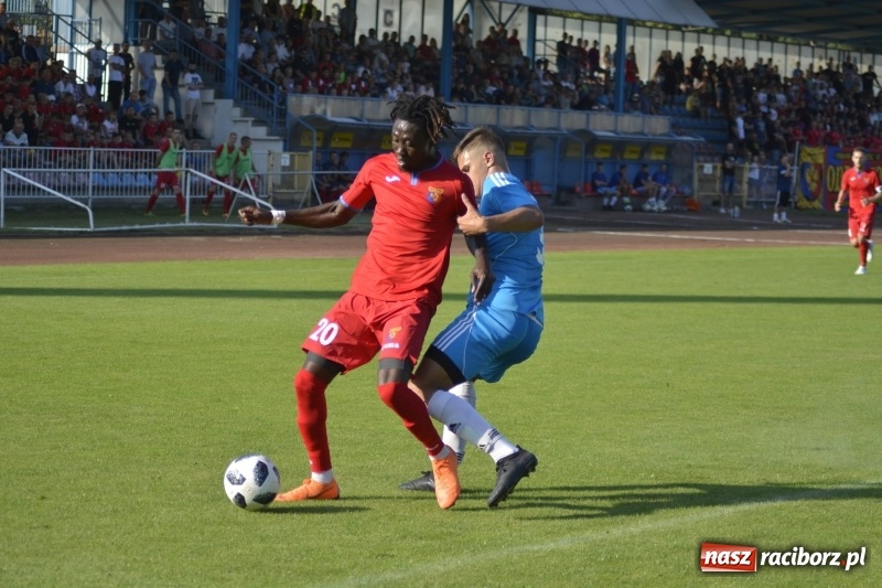 Zdjęcie w galerii na portalu naszraciborz.pl: Ruszył piłkarski sezon 2018/2019. Patryk Dudziński katem Krzyżanowic wiadomości z regionu