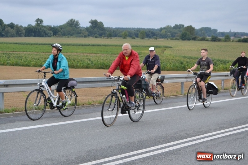Zdjęcie w galerii na portalu naszraciborz.pl: Krzyżanowice. Gminny rajd rowerowy z firmą Alas Utex  wiadomości z regionu