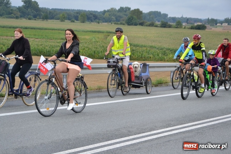 Zdjęcie w galerii na portalu naszraciborz.pl: Krzyżanowice. Gminny rajd rowerowy z firmą Alas Utex  wiadomości z regionu