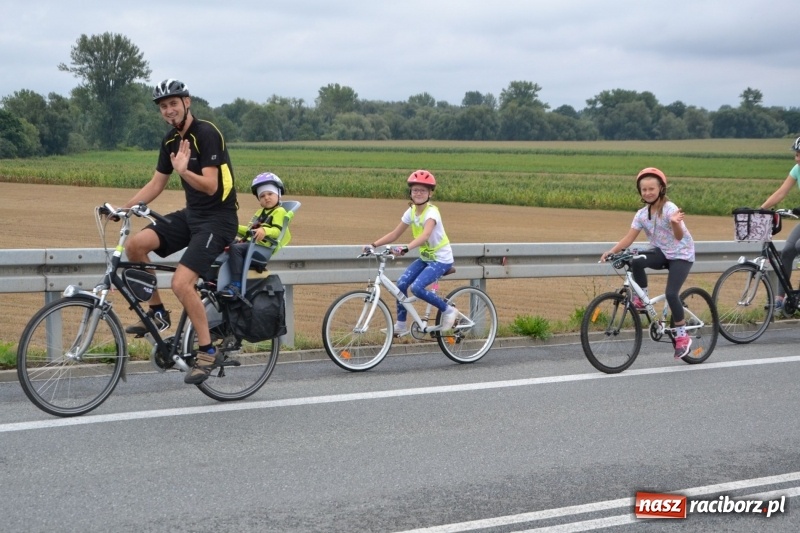 Zdjęcie w galerii na portalu naszraciborz.pl: Krzyżanowice. Gminny rajd rowerowy z firmą Alas Utex  wiadomości z regionu