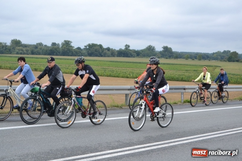 Zdjęcie w galerii na portalu naszraciborz.pl: Krzyżanowice. Gminny rajd rowerowy z firmą Alas Utex  wiadomości z regionu