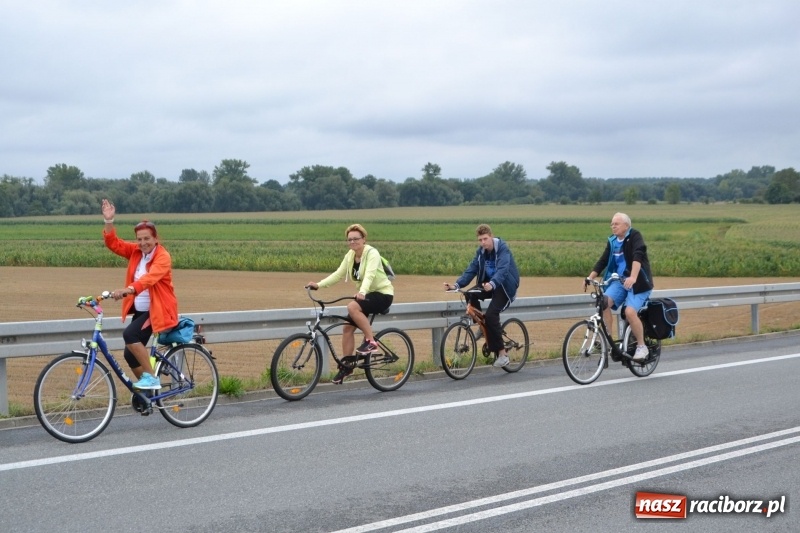 Zdjęcie w galerii na portalu naszraciborz.pl: Krzyżanowice. Gminny rajd rowerowy z firmą Alas Utex  wiadomości z regionu