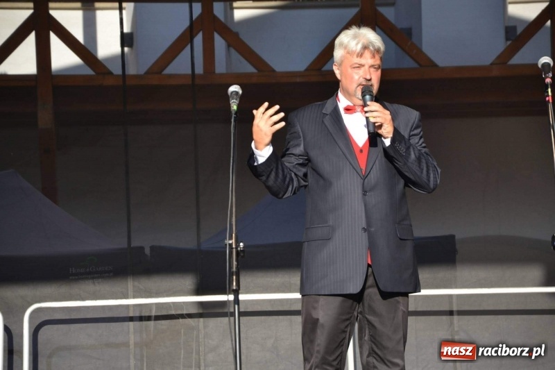 Zdjęcie w galerii na portalu naszraciborz.pl: Soprany kontra Tenorzy - koncert operetkowy na Zamku Piastowskim  wiadomości z regionu