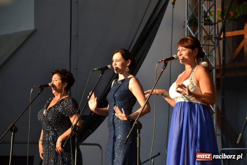 Zdjęcie w galerii na portalu naszraciborz.pl: Soprany kontra Tenorzy - koncert operetkowy na Zamku Piastowskim  wiadomości z regionu