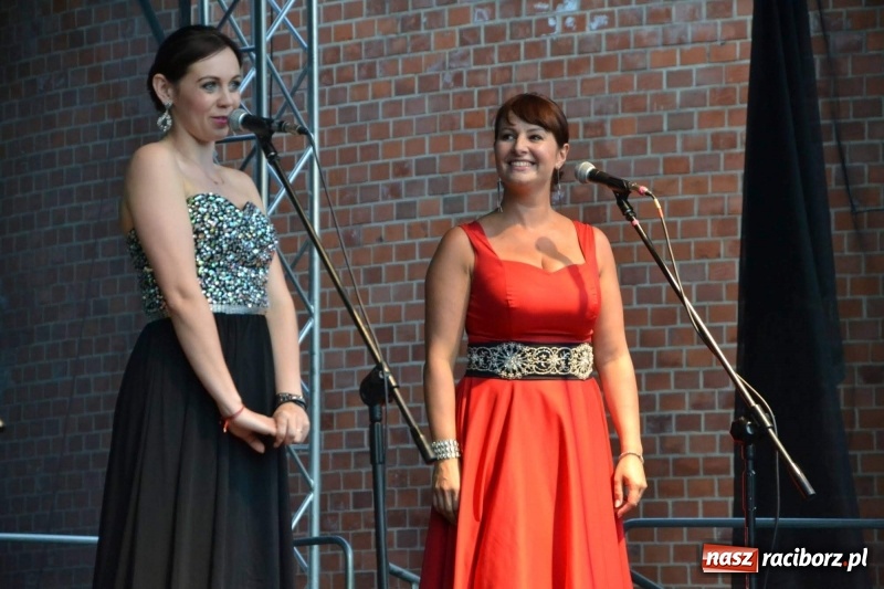 Zdjęcie w galerii na portalu naszraciborz.pl: Soprany kontra Tenorzy - koncert operetkowy na Zamku Piastowskim  wiadomości z regionu