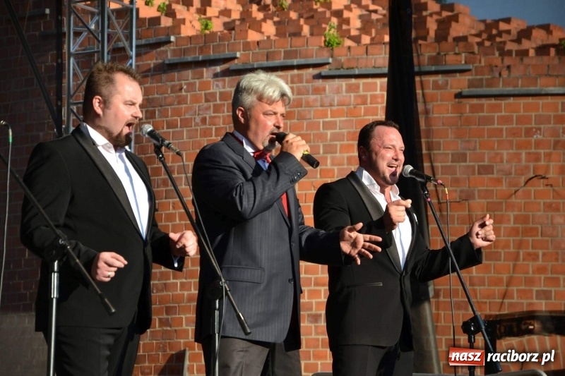 Zdjęcie w galerii na portalu naszraciborz.pl: Soprany kontra Tenorzy - koncert operetkowy na Zamku Piastowskim  wiadomości z regionu