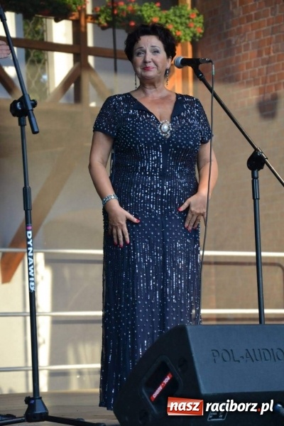 Zdjęcie w galerii na portalu naszraciborz.pl: Soprany kontra Tenorzy - koncert operetkowy na Zamku Piastowskim  wiadomości z regionu