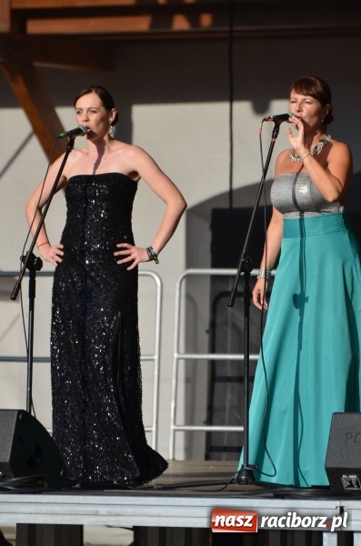 Zdjęcie w galerii na portalu naszraciborz.pl: Soprany kontra Tenorzy - koncert operetkowy na Zamku Piastowskim  wiadomości z regionu