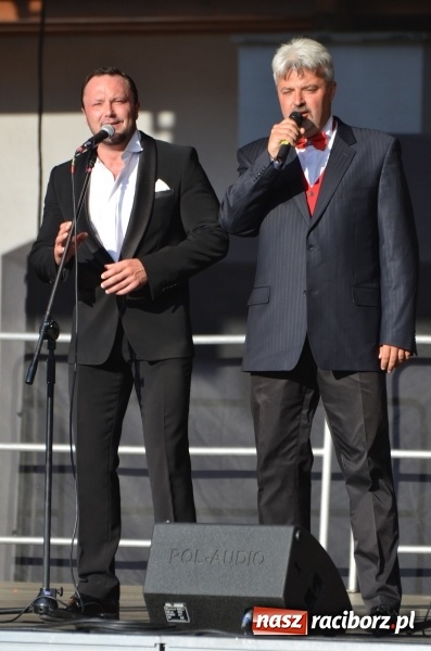 Zdjęcie w galerii na portalu naszraciborz.pl: Soprany kontra Tenorzy - koncert operetkowy na Zamku Piastowskim  wiadomości z regionu