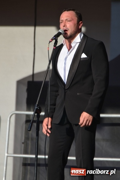 Zdjęcie w galerii na portalu naszraciborz.pl: Soprany kontra Tenorzy - koncert operetkowy na Zamku Piastowskim  wiadomości z regionu