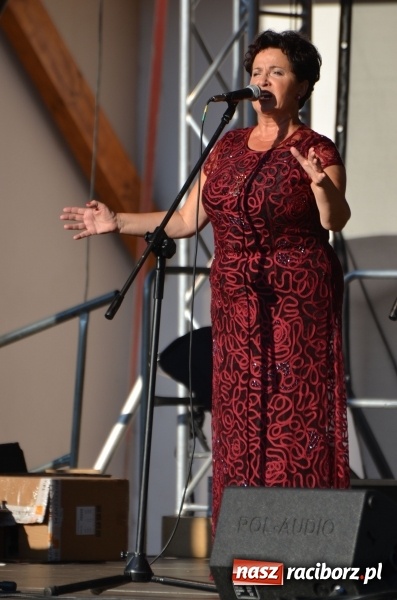 Zdjęcie w galerii na portalu naszraciborz.pl: Soprany kontra Tenorzy - koncert operetkowy na Zamku Piastowskim  wiadomości z regionu