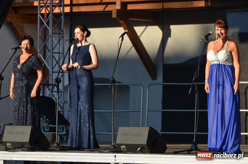 Zdjęcie w galerii na portalu naszraciborz.pl: Soprany kontra Tenorzy - koncert operetkowy na Zamku Piastowskim  wiadomości z regionu