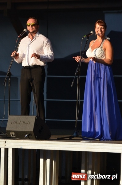 Zdjęcie w galerii na portalu naszraciborz.pl: Soprany kontra Tenorzy - koncert operetkowy na Zamku Piastowskim  wiadomości z regionu