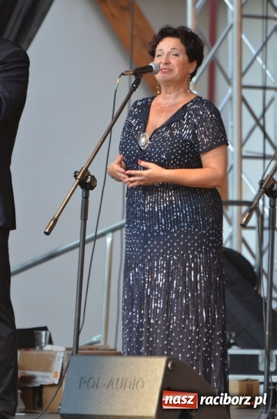 Zdjęcie w galerii na portalu naszraciborz.pl: Soprany kontra Tenorzy - koncert operetkowy na Zamku Piastowskim  wiadomości z regionu