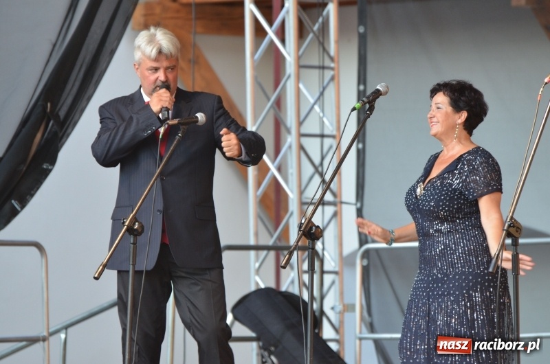 Zdjęcie w galerii na portalu naszraciborz.pl: Soprany kontra Tenorzy - koncert operetkowy na Zamku Piastowskim  wiadomości z regionu