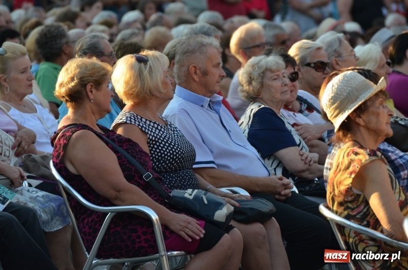 Zdjęcie w galerii na portalu naszraciborz.pl: Soprany kontra Tenorzy - koncert operetkowy na Zamku Piastowskim  wiadomości z regionu