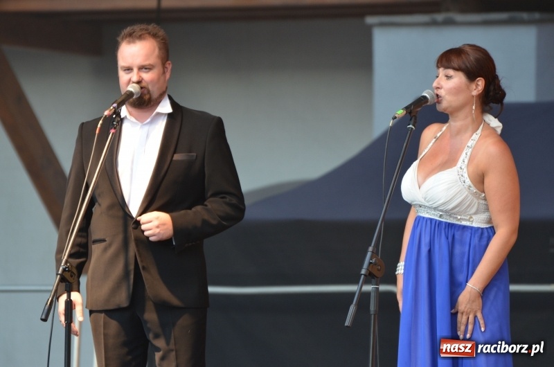 Zdjęcie w galerii na portalu naszraciborz.pl: Soprany kontra Tenorzy - koncert operetkowy na Zamku Piastowskim  wiadomości z regionu