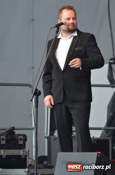 Zdjęcie w galerii na portalu naszraciborz.pl: Soprany kontra Tenorzy - koncert operetkowy na Zamku Piastowskim  wiadomości z regionu