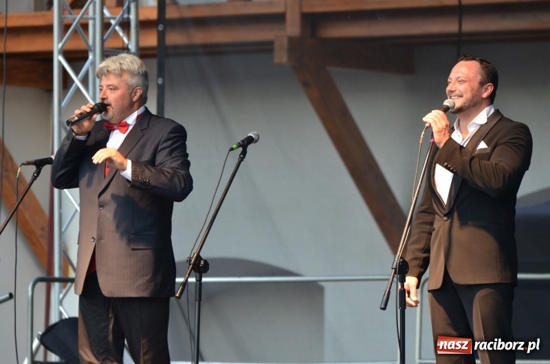 Zdjęcie w galerii na portalu naszraciborz.pl: Soprany kontra Tenorzy - koncert operetkowy na Zamku Piastowskim  wiadomości z regionu