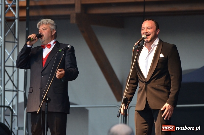 Zdjęcie w galerii na portalu naszraciborz.pl: Soprany kontra Tenorzy - koncert operetkowy na Zamku Piastowskim  wiadomości z regionu