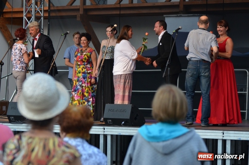 Zdjęcie w galerii na portalu naszraciborz.pl: Soprany kontra Tenorzy - koncert operetkowy na Zamku Piastowskim  wiadomości z regionu