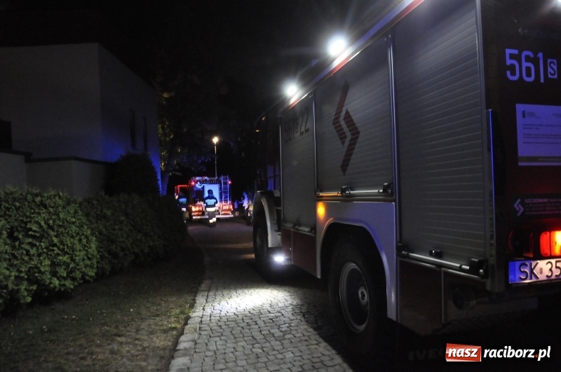 Zdjęcie w galerii na portalu naszraciborz.pl: Nocna akcja w Aquabraxie. Strażacy trafili na wesele, a przed odjazdem złożyli życzenia  wiadomości z regionu