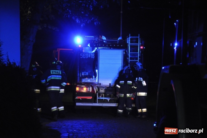 Zdjęcie w galerii na portalu naszraciborz.pl: Nocna akcja w Aquabraxie. Strażacy trafili na wesele, a przed odjazdem złożyli życzenia  wiadomości z regionu