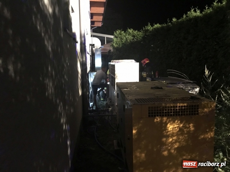 Zdjęcie w galerii na portalu naszraciborz.pl: Nocna akcja w Aquabraxie. Strażacy trafili na wesele, a przed odjazdem złożyli życzenia  wiadomości z regionu