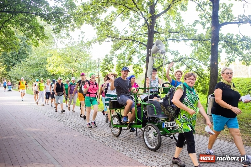 Zdjęcie w galerii na portalu naszraciborz.pl: Pielgrzymi z Kietrza dotarli do Raciborza. Jutro z naszymi ruszą do Częstochowy  wiadomości z regionu