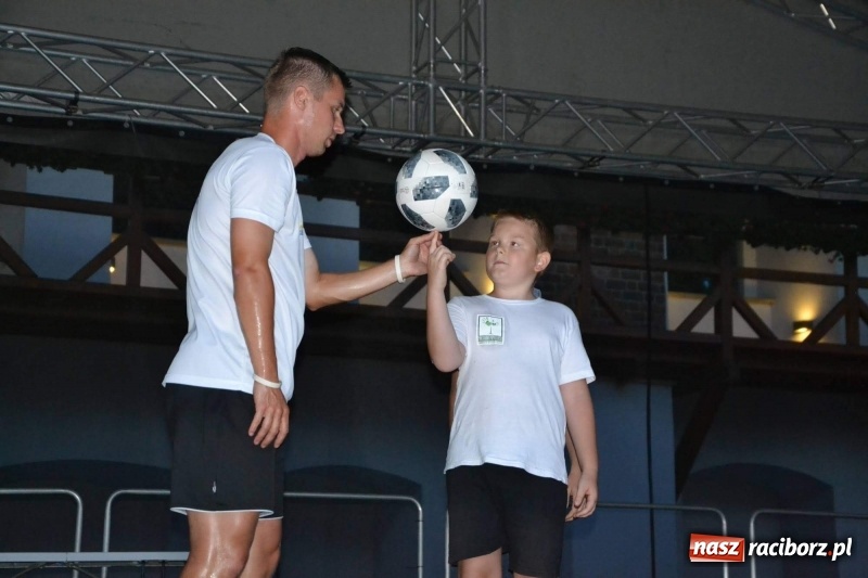 Zdjęcie w galerii na portalu naszraciborz.pl: Wspaniały urodzinowy prezent dla Super Fifka  wiadomości z regionu