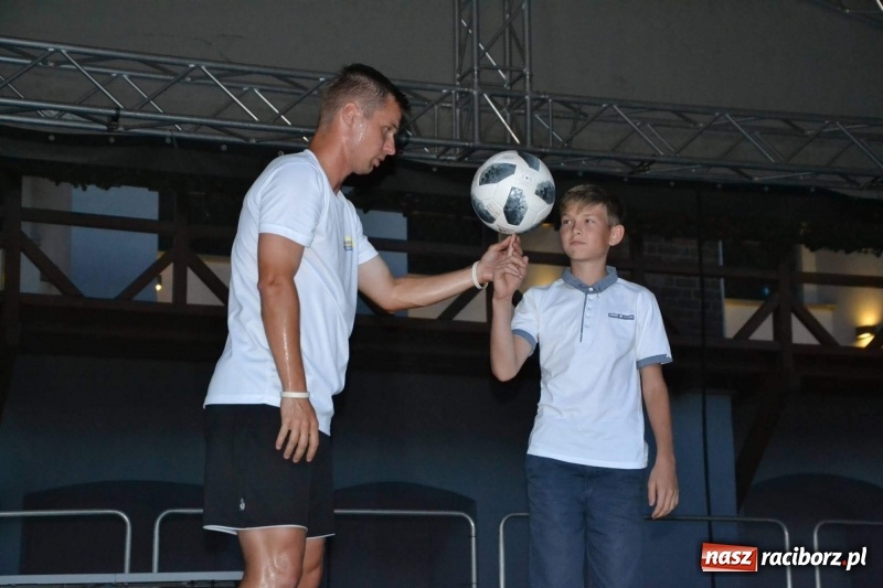 Zdjęcie w galerii na portalu naszraciborz.pl: Wspaniały urodzinowy prezent dla Super Fifka  wiadomości z regionu