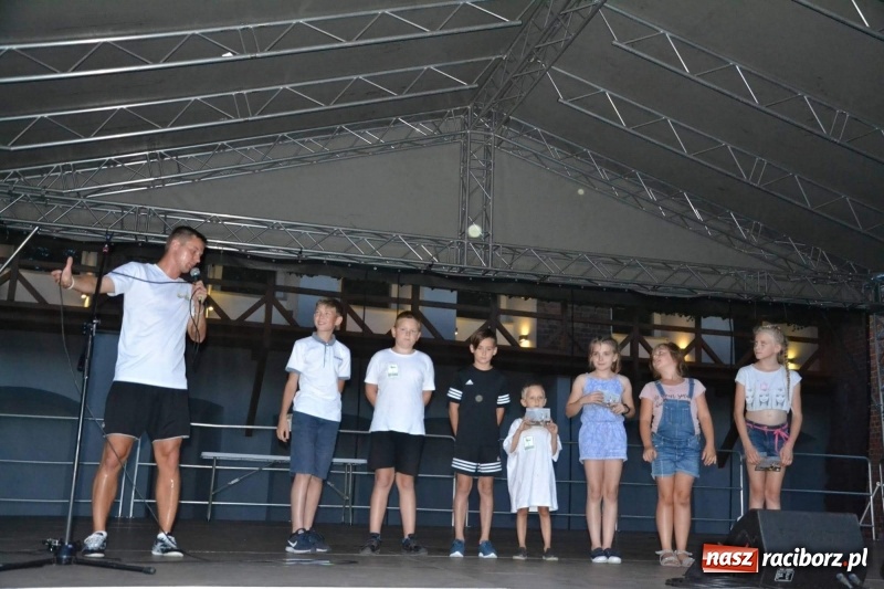 Zdjęcie w galerii na portalu naszraciborz.pl: Wspaniały urodzinowy prezent dla Super Fifka  wiadomości z regionu