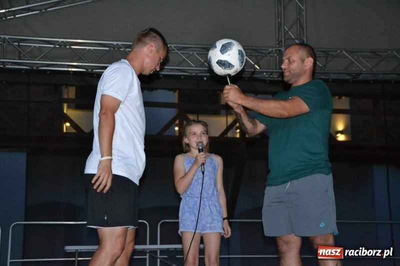 Zdjęcie w galerii na portalu naszraciborz.pl: Wspaniały urodzinowy prezent dla Super Fifka  wiadomości z regionu