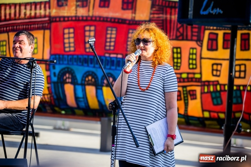 Zdjęcie w galerii na portalu naszraciborz.pl: Roman Roczeń wystąpił na przystani kajakowej wiadomości z regionu