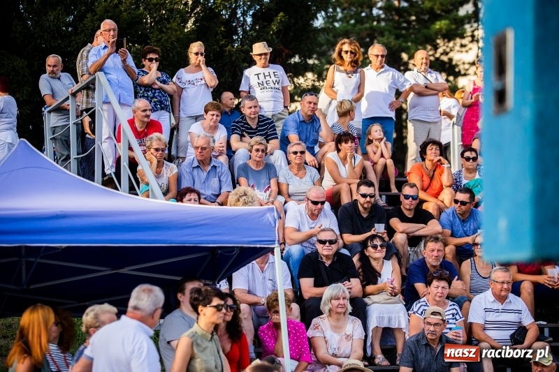 Zdjęcie w galerii na portalu naszraciborz.pl: Roman Roczeń wystąpił na przystani kajakowej wiadomości z regionu