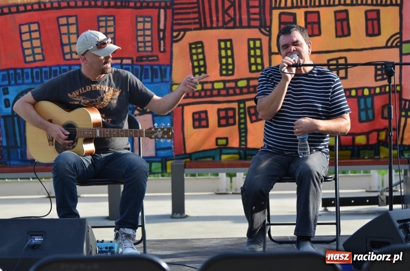 Zdjęcie w galerii na portalu naszraciborz.pl: Roman Roczeń wystąpił na przystani kajakowej wiadomości z regionu