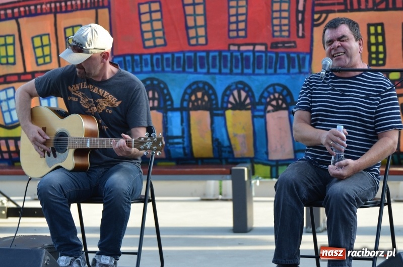 Zdjęcie w galerii na portalu naszraciborz.pl: Roman Roczeń wystąpił na przystani kajakowej wiadomości z regionu