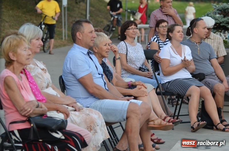 Zdjęcie w galerii na portalu naszraciborz.pl: Roman Roczeń wystąpił na przystani kajakowej wiadomości z regionu