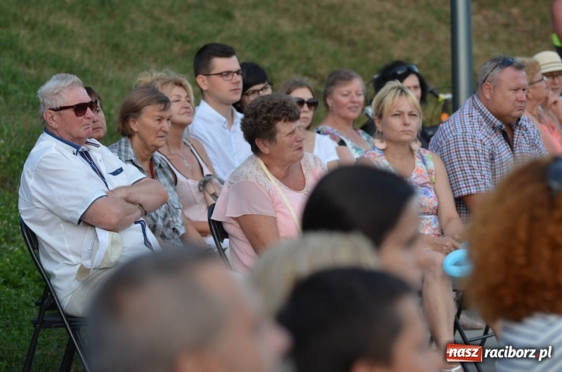 Zdjęcie w galerii na portalu naszraciborz.pl: Roman Roczeń wystąpił na przystani kajakowej wiadomości z regionu