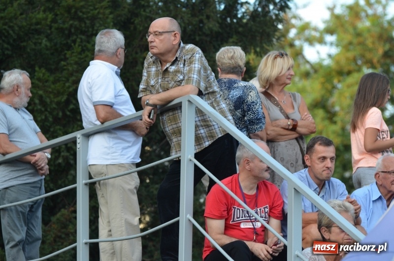Zdjęcie w galerii na portalu naszraciborz.pl: Roman Roczeń wystąpił na przystani kajakowej wiadomości z regionu