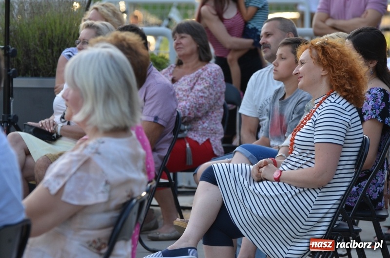 Zdjęcie w galerii na portalu naszraciborz.pl: Roman Roczeń wystąpił na przystani kajakowej wiadomości z regionu