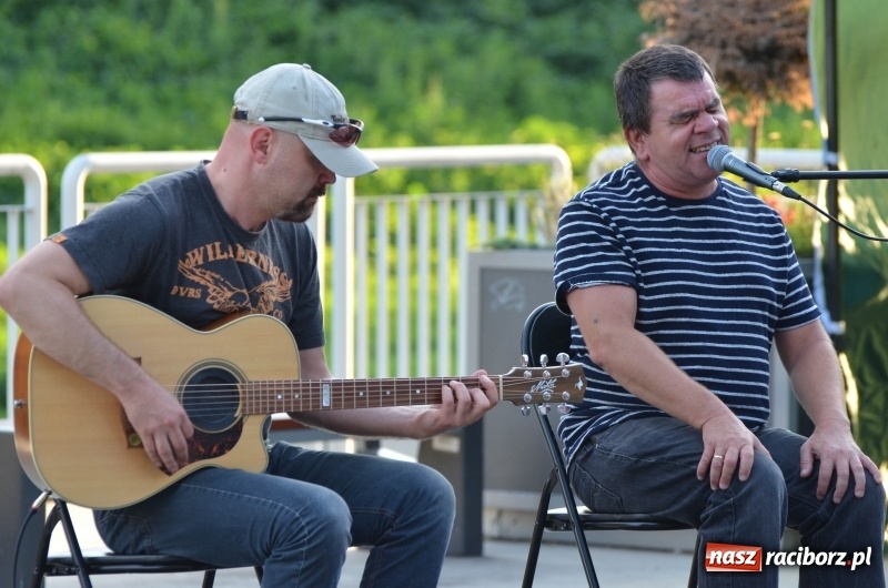 Zdjęcie w galerii na portalu naszraciborz.pl: Roman Roczeń wystąpił na przystani kajakowej wiadomości z regionu