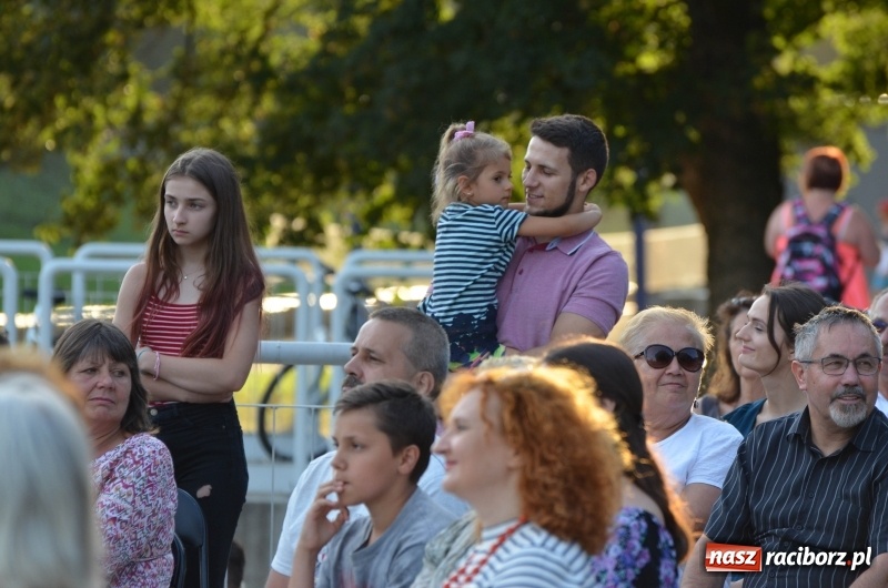 Zdjęcie w galerii na portalu naszraciborz.pl: Roman Roczeń wystąpił na przystani kajakowej wiadomości z regionu