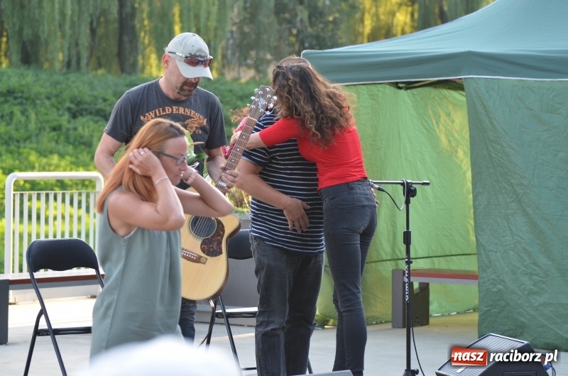 Zdjęcie w galerii na portalu naszraciborz.pl: Roman Roczeń wystąpił na przystani kajakowej wiadomości z regionu