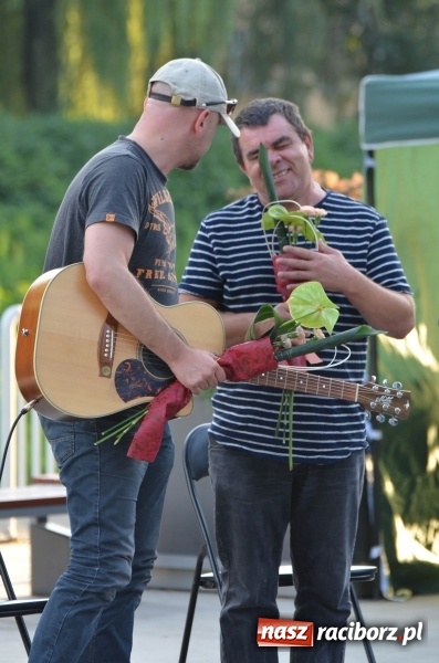 Zdjęcie w galerii na portalu naszraciborz.pl: Roman Roczeń wystąpił na przystani kajakowej wiadomości z regionu