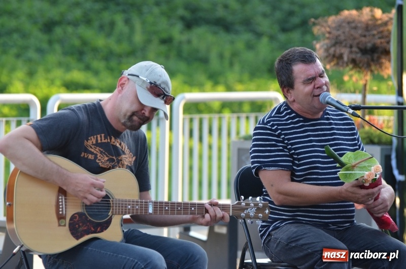 Zdjęcie w galerii na portalu naszraciborz.pl: Roman Roczeń wystąpił na przystani kajakowej wiadomości z regionu