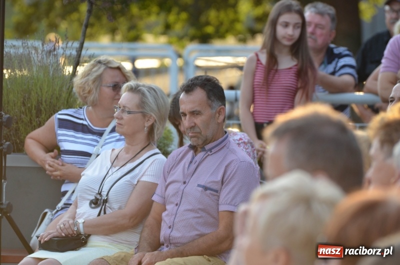 Zdjęcie w galerii na portalu naszraciborz.pl: Roman Roczeń wystąpił na przystani kajakowej wiadomości z regionu